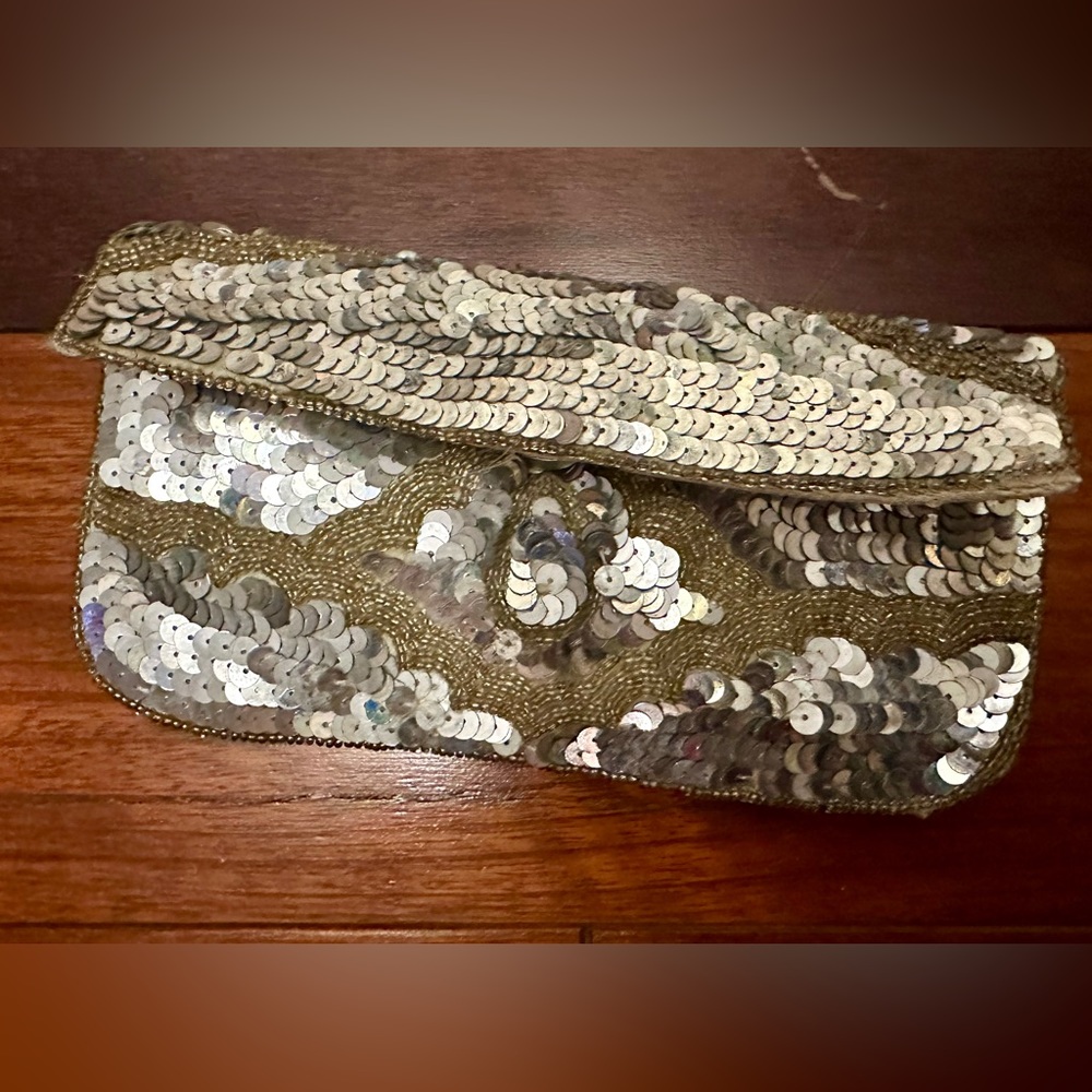 Arden B. Sequins & Beaded Formal Wear Clutch